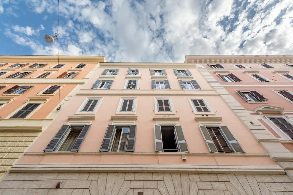 Colosseum 10Steps Away, Marco Aurelio Luxury House Рим Екстер'єр фото